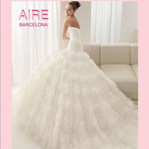 AIRE BARCELONA 💎 Wedding Dress “Byron” $2200